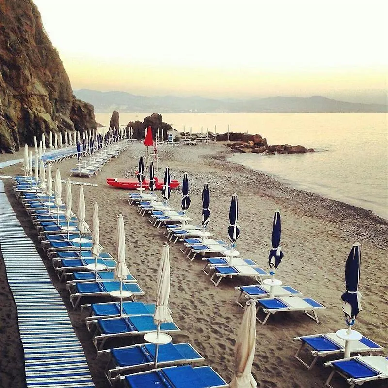 Hotel Punta San Martino Arenzano
